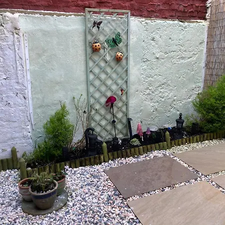 بيت للعطل Bedford House Retreat